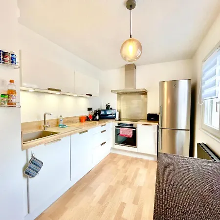 Centre - Balcon - Parking Gratuit アパート