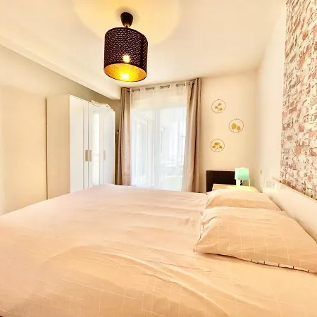Apartamento A 2 Min à Pied Du Centre Historique - Balcon - Fibre Internet